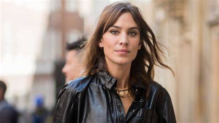Alexa Chung Net Worth, Height-Weight, Wiki Biography, etc