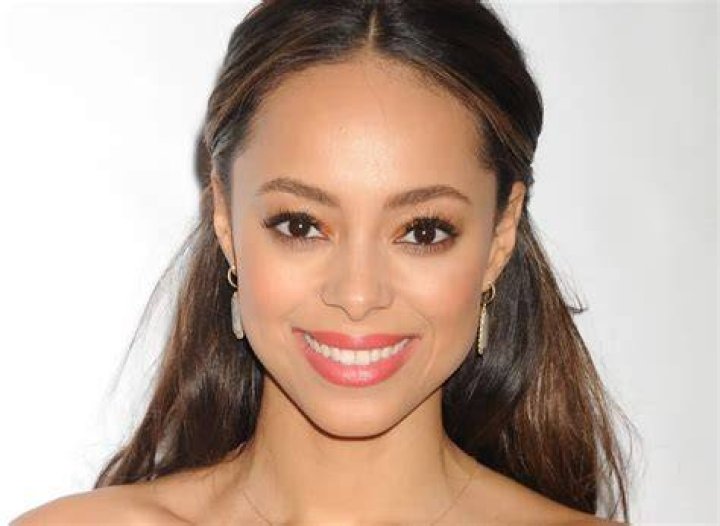 Amber Stevens West Net Worth, Height-Weight, Wiki Biography, etc
