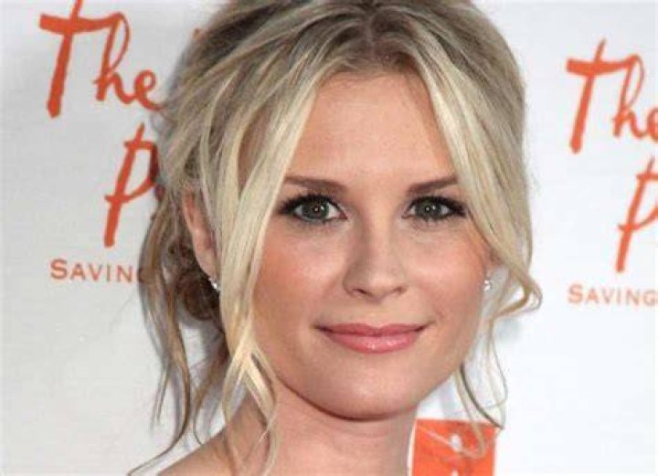 Bonnie Somerville Net Worth, Height-Weight, Wiki Biography, etc