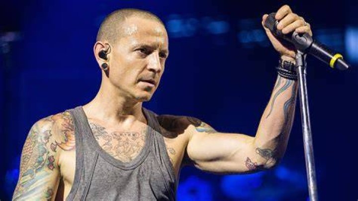 Chester Bennington's ExWife Samantha Announces Memoir
