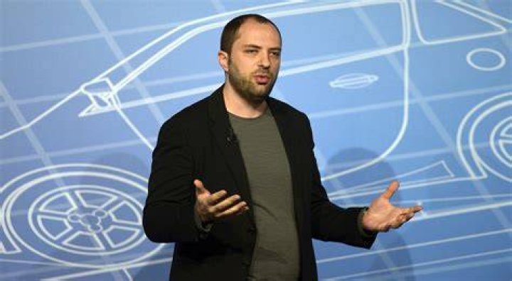 Jan Koum Net Worth, Height-Weight, Wiki Biography, etc